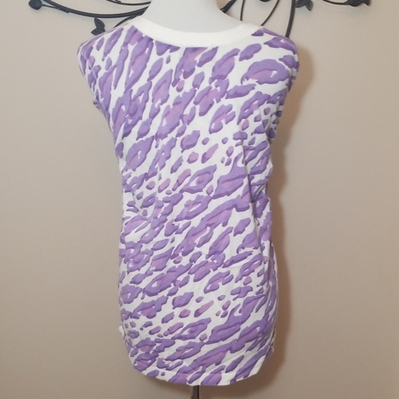 ⭐ Bob Mackie

Fantasy Leopard Cardigan - Picture 5 of 6